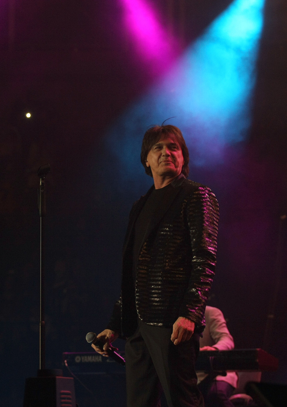 Mračna tajna Zdravka Čolića: Pevačevu ženu fanovi izboli nožem