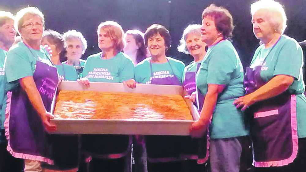 Prelep miris širio se oko Kikinde, a onda su spretne srpske domaćice oborile GINISOV REKORD