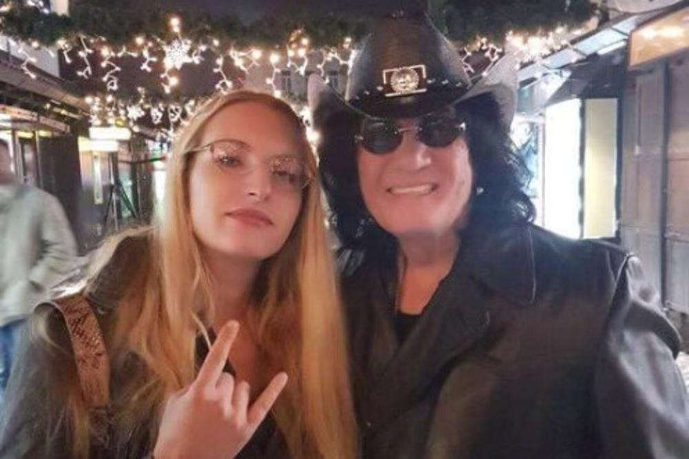 PIJAN ME BACAO NA POD, PI*AO JE I POVRAĆAO... Stravične optužbe ćerke Milića Vukašinovića samo mesec dana pre samoubistva!