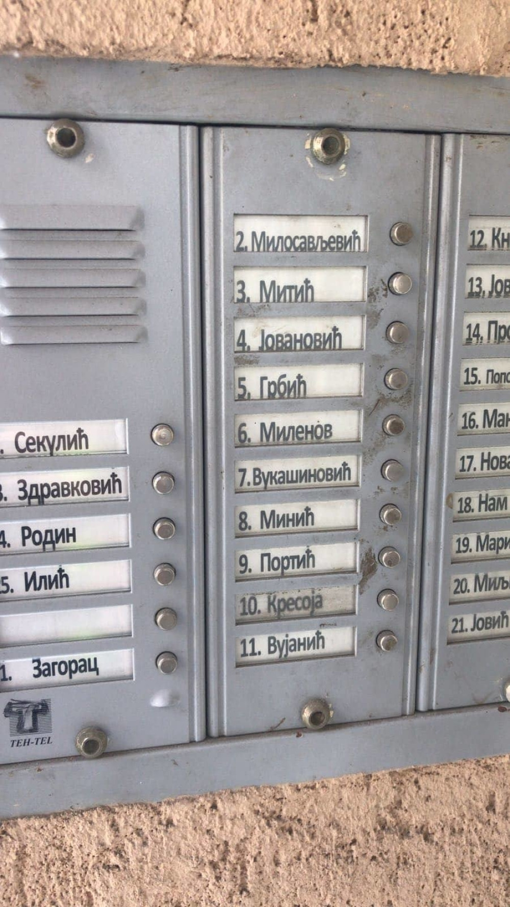 Grad Beograd prodaje PET STANOVA, cena već od 12.374 evra!