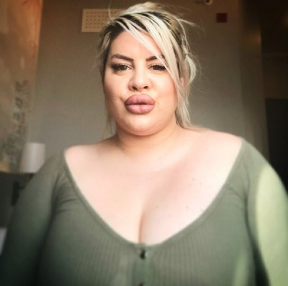 Nataša (25) je Srpkinja koja verovatno ima najveću zadnjicu na SVETU! (VIDEO)