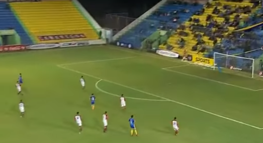 Izgubio vid posle saobraćajke i SLEP na jedno oko dao GOL SA 35 METARA! (VIDEO)