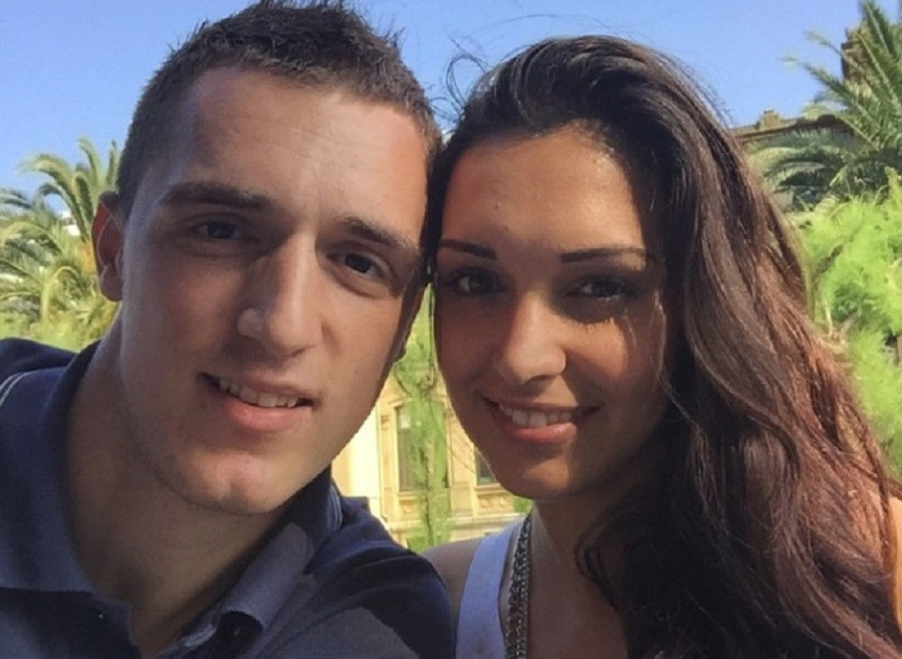 SLIKA TOLIKO LEPA DA ĆE VAM KRENUTI SUZE: Danilo i Ivana objavili predivnu fotografiju dok čekaju bebu!