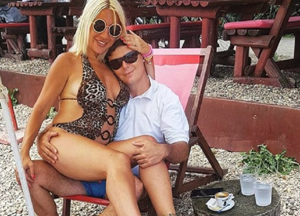 POSLE MILJANE KULIĆ, STIGLA JOVANA NA RED! Voditeljka pred porođajem! Objavila fotku na kojoj leži na krevetu, a nećete verovati šta radi!