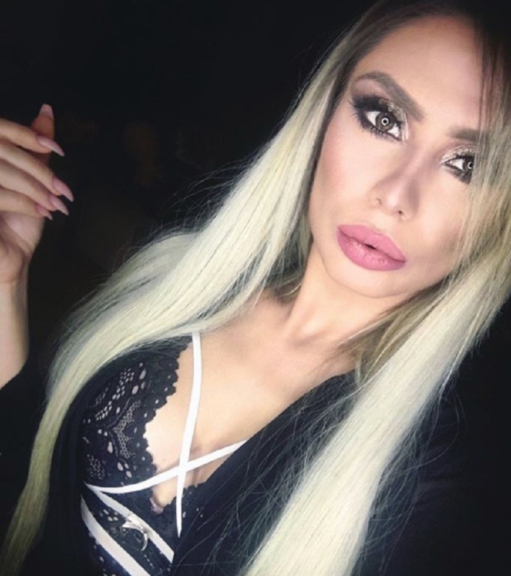 SMUVALA MAMINOG KOLEGU! Ćerka Zorice Brunclik u vezi sa Zvezdom Granda! (FOTO)