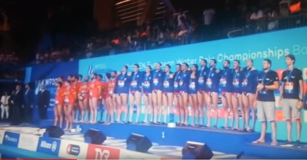 Barselonom se ORILO "BOŽE PRAVDE", ova scena je ZA PONOS SRBIJE! (VIDEO)