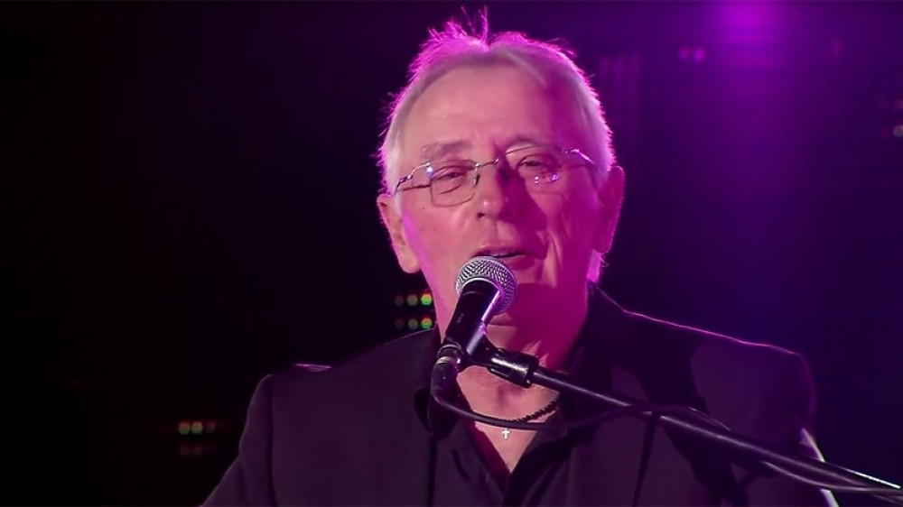 Oliver Dragojević je suprugu 10 godina varao sa poznatom manekenkom, zbog njega je ČESTO BILA U BOLNICI! Na kraju su svi završili na sudu!