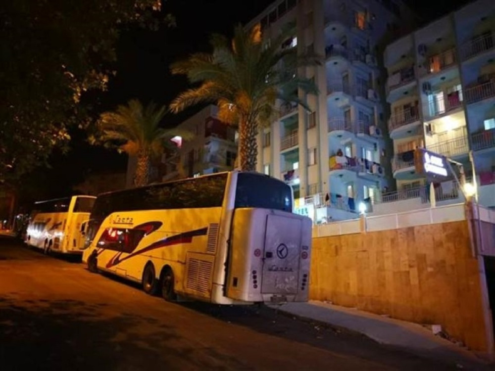 Pijani Turčin se pobio sa Srbima, na kraju ZAPALIO AUTOBUS "LASTE", evo šta se događa sa našim turistima!