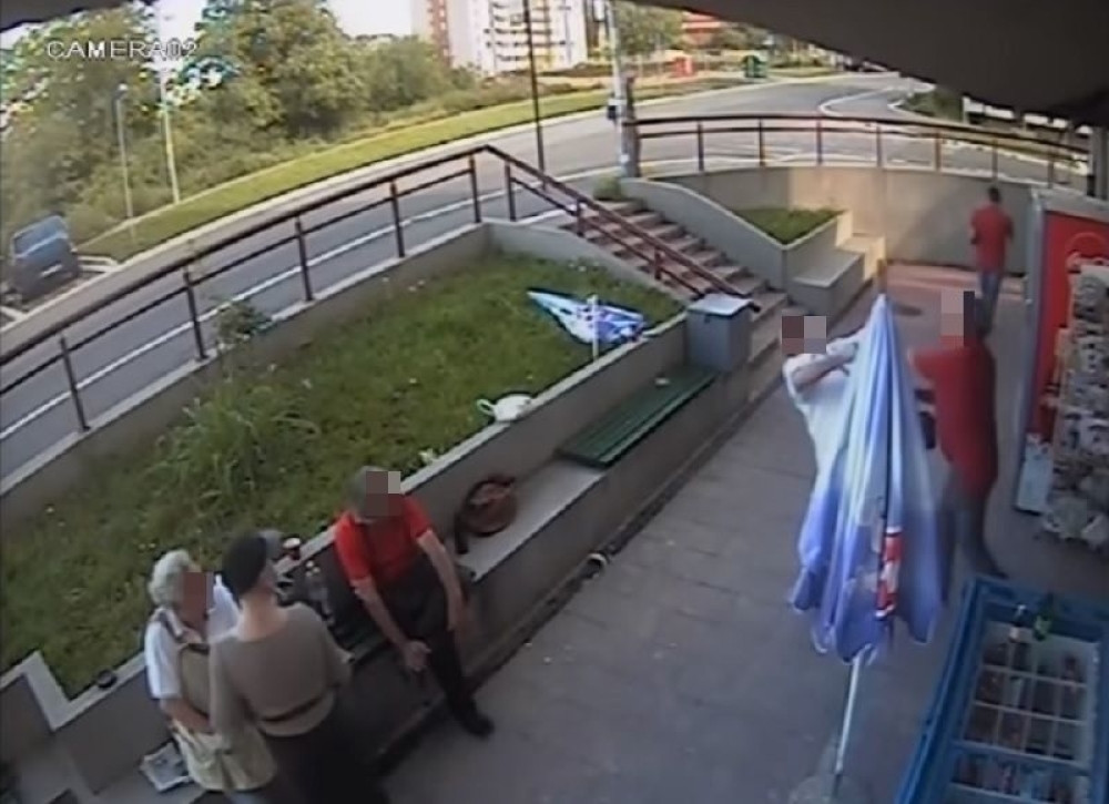 Krvnički nokautirao penzionera ispred prodavnice pred detetom i naneo mu amneziju! Čeka ga ozbiljna zatvorska kazna!