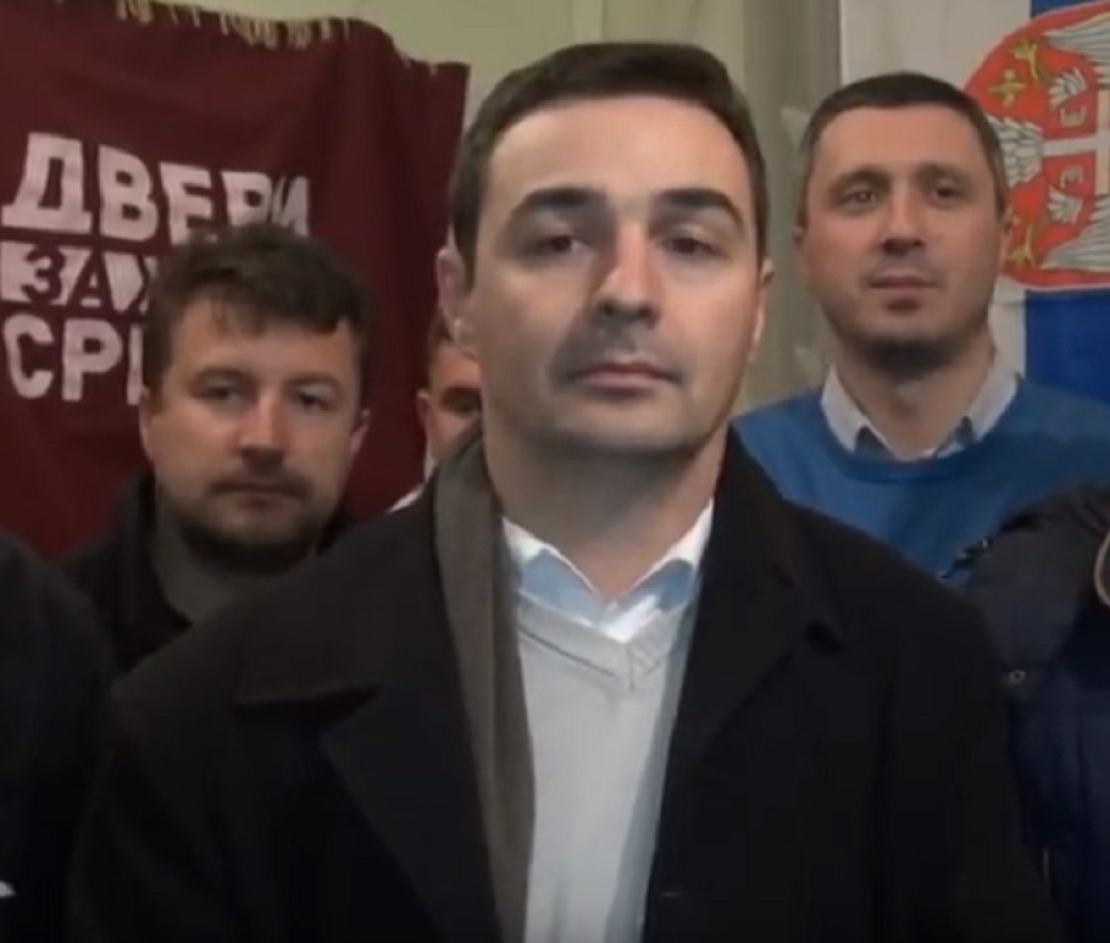 Milan Parezanović NAPUŠTA DVERI!