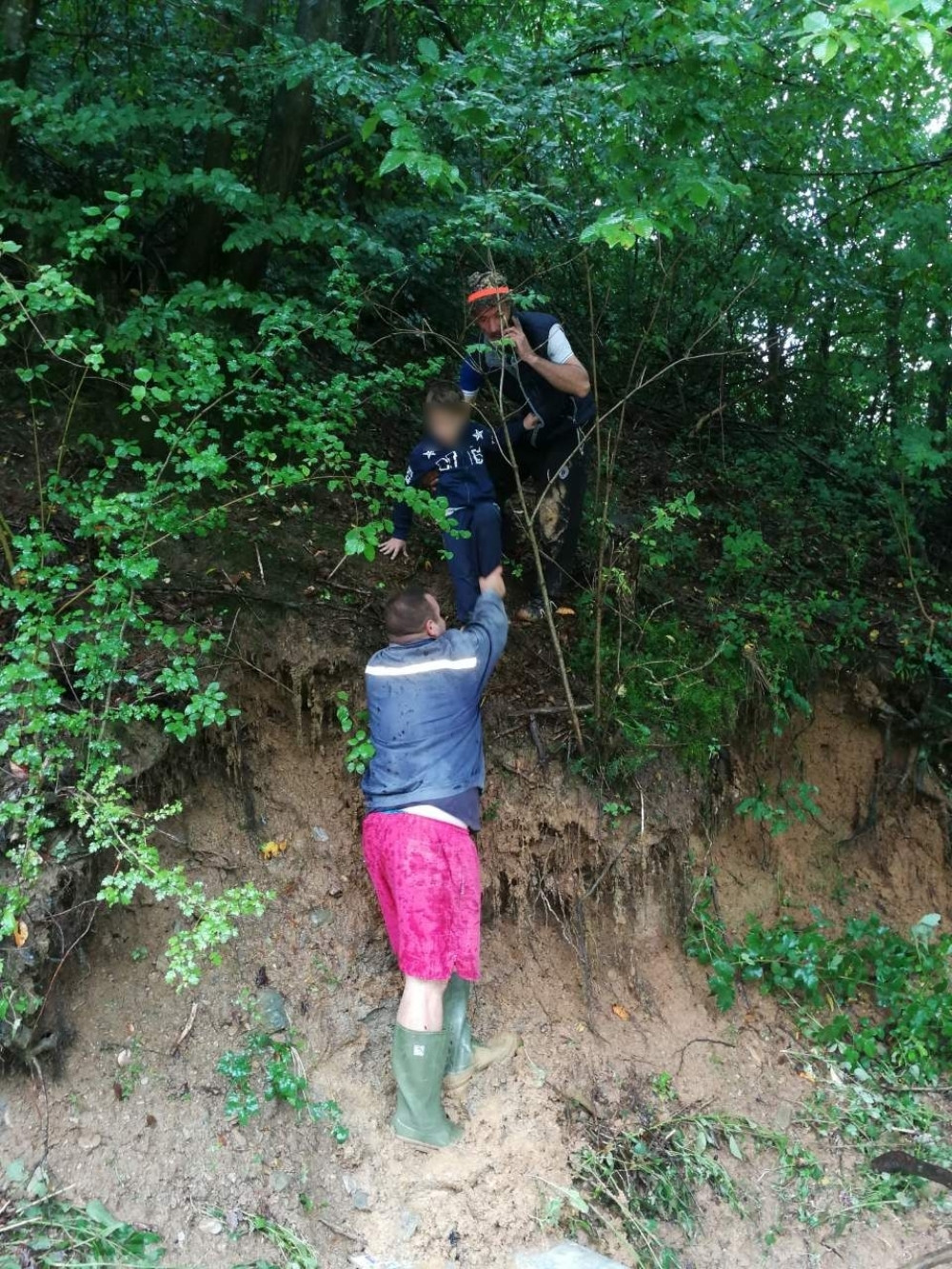 Snažno nevreme pogodilo Kraljevo, IZLILE SE REKE, EVAKUISALI STANOVNIŠTVO!