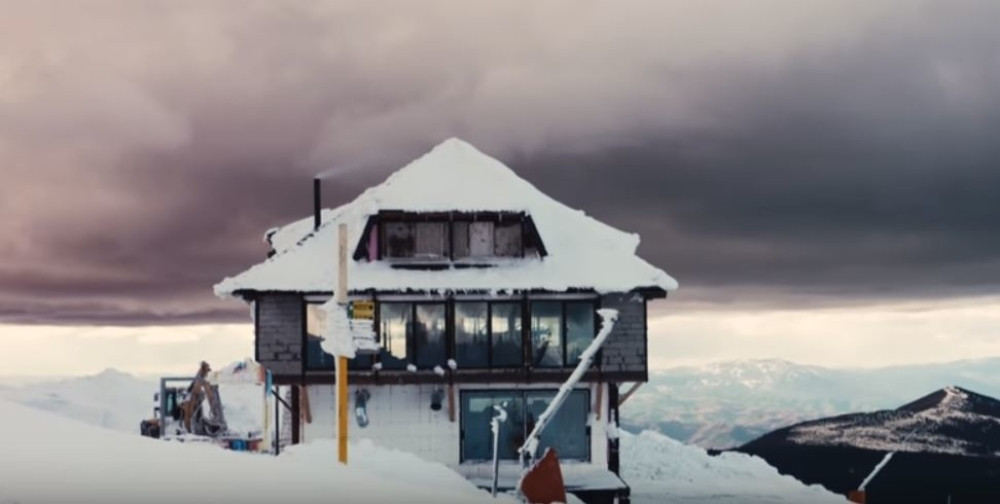 Ruši se nelegalno sagrađeni objekat od 1.000 kvadrata na Pančićevom vrhu, ali to nije sve