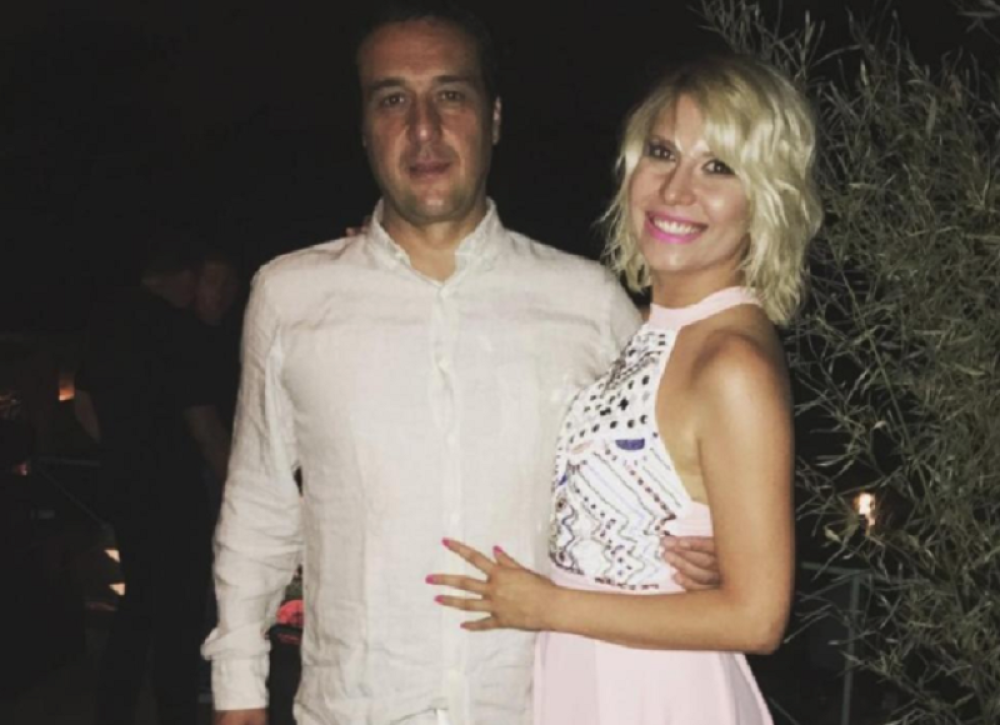 POKLON KAKAV BI SVAKI MUŠKARAC POŽELEO: Voditeljka Dea spremila iznenađenje 20 godina starijem dečku!