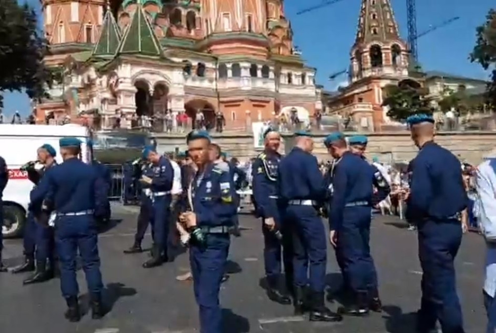 Nećete verovati kako se u Rusiji slavi Sveti Ilija, a tu je i nazaobilazni deo tradicije povezan sa lubenicama (VIDEO)