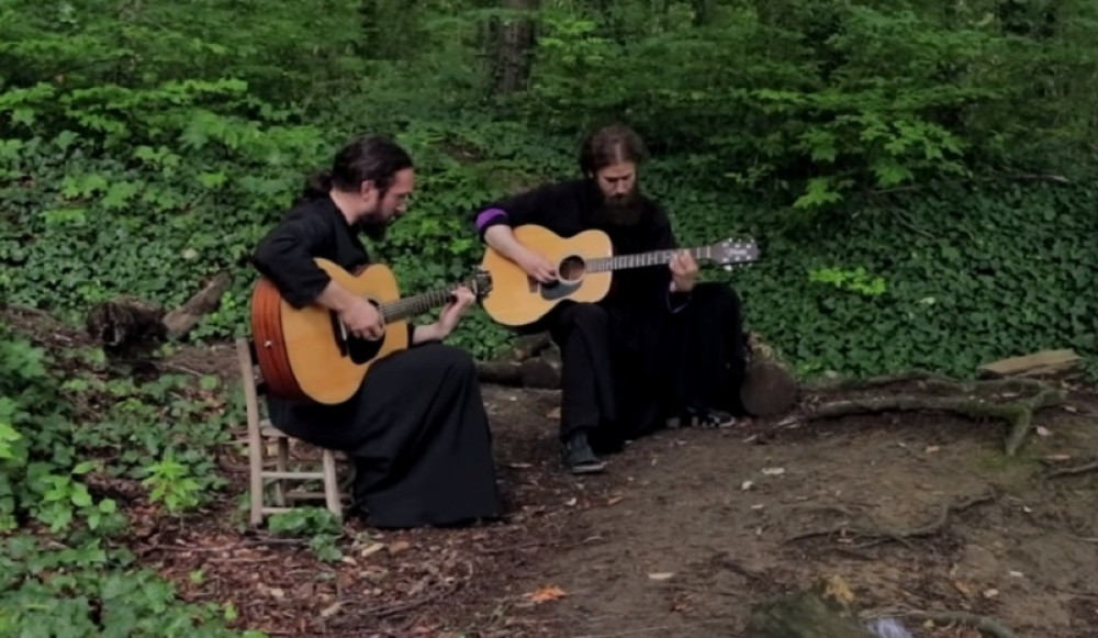 ČUDO IZ MANASTIRA TUMAN: Ovakve monahe još niste videli! (VIDEO)