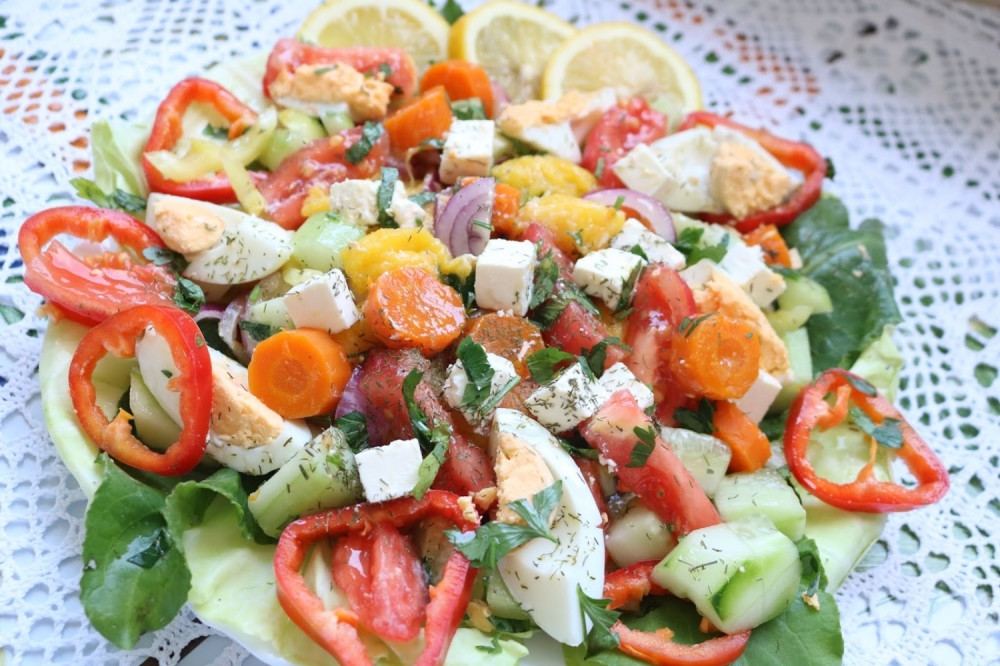 Avokado salata, prava vitaminska "bomba"! Najzdraviji obrok koji se sprema za 2 MINUTA!