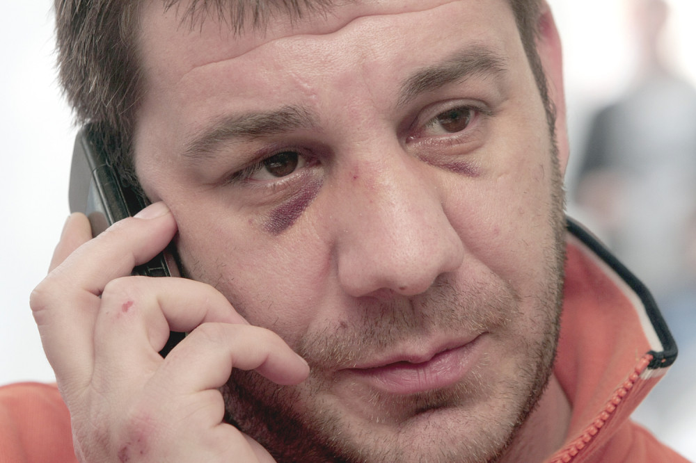 Ivan Marinković ne zna šta da radi od strašnih bolova!