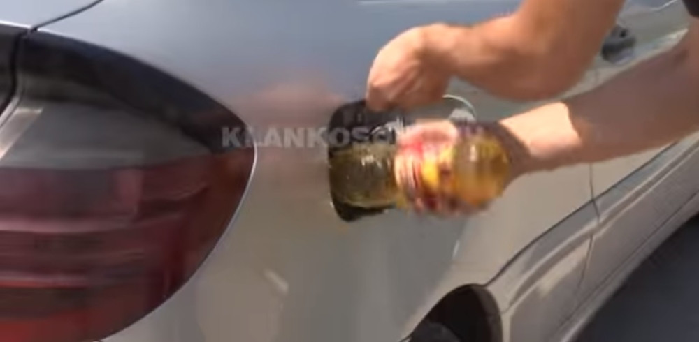 Čaušević u svoju mečku umesto benzina sipa SUNCOKRETOVO ULJE, auto bez problema IDE i ovoliko troši!