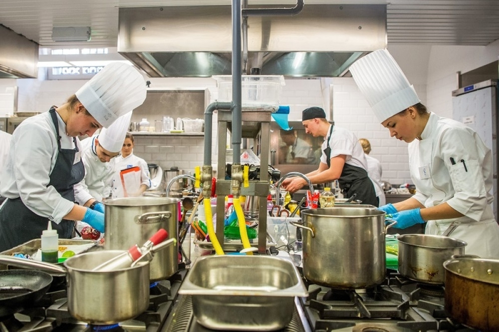 10 TRIKOVA u kuhinji za koje do sada niste čuli! Život će vam biti lakši!