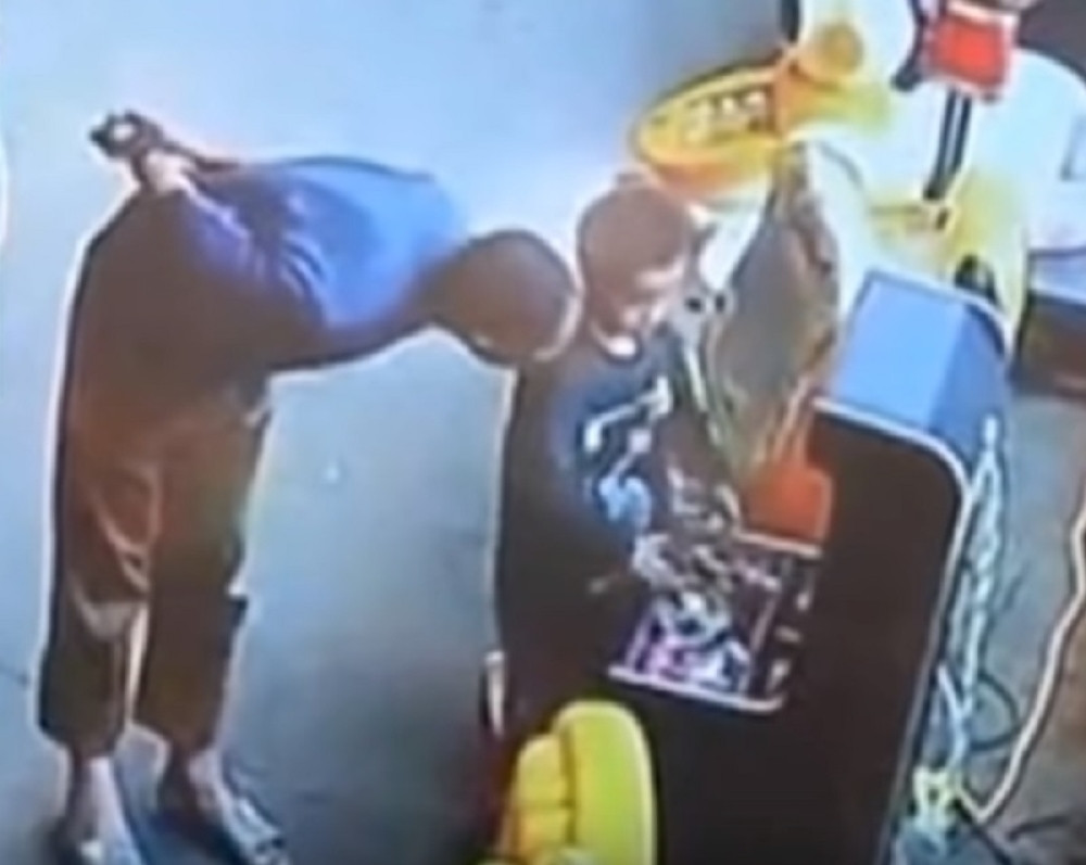 Čovek prišao dečaku (6) zgrabio ga i odneo, usledila danonoćna potraga!