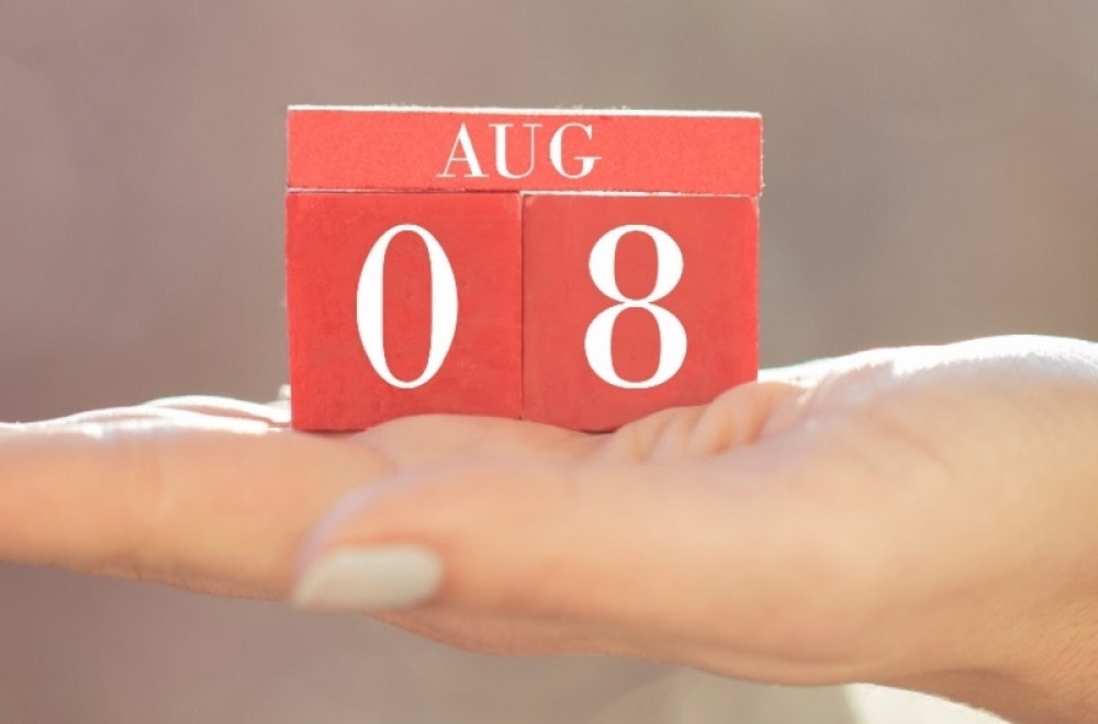 DANAŠNJI DATUM IMA POSEBNU MOĆ: Evo šta nam donose tri osmice, i koga najviše PARA čeka!