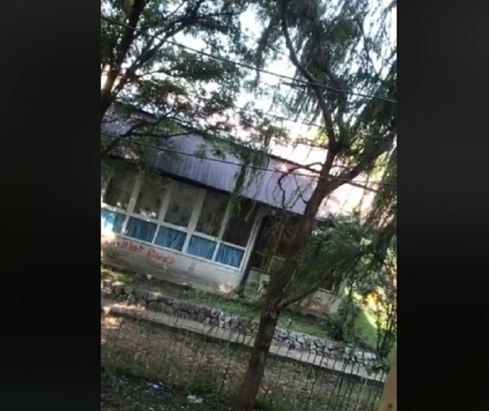 Vaspitačica urlala na dete: "Ćuti, ku**o jedna!" (VIDEO)