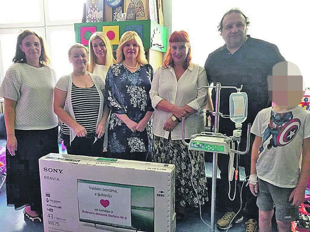 Kada vidite šta rade stanari, spakovaćete kofere i preselićete se (FOTO)