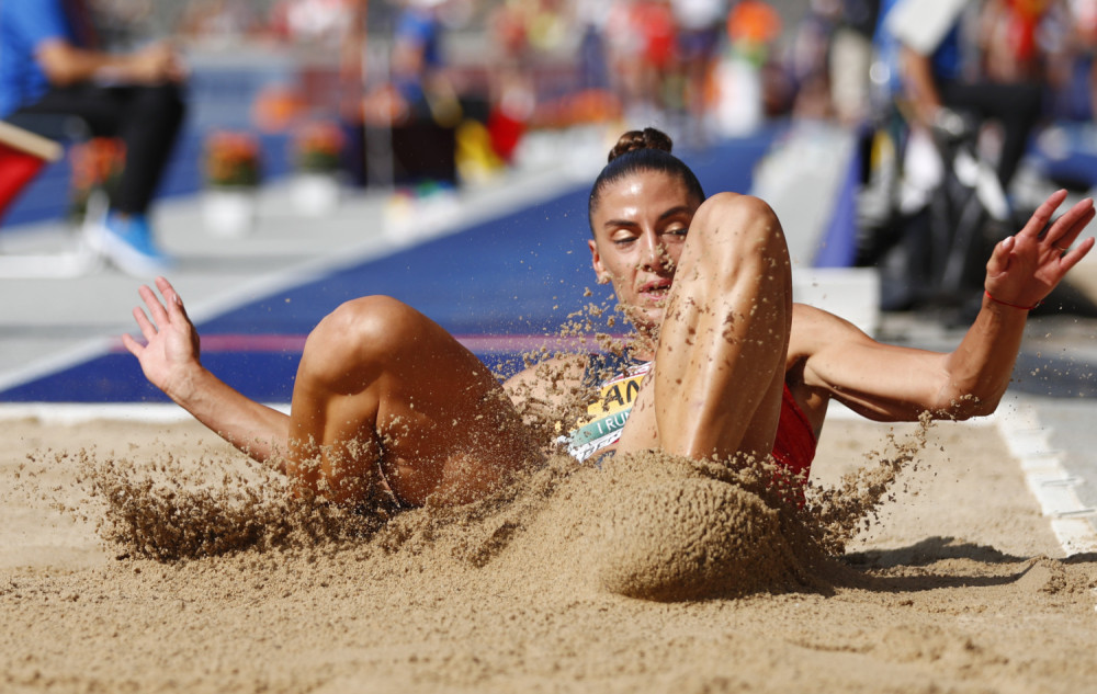Svetski uspeh Ivane Španović - ALAL VERA, KRALJICE!
