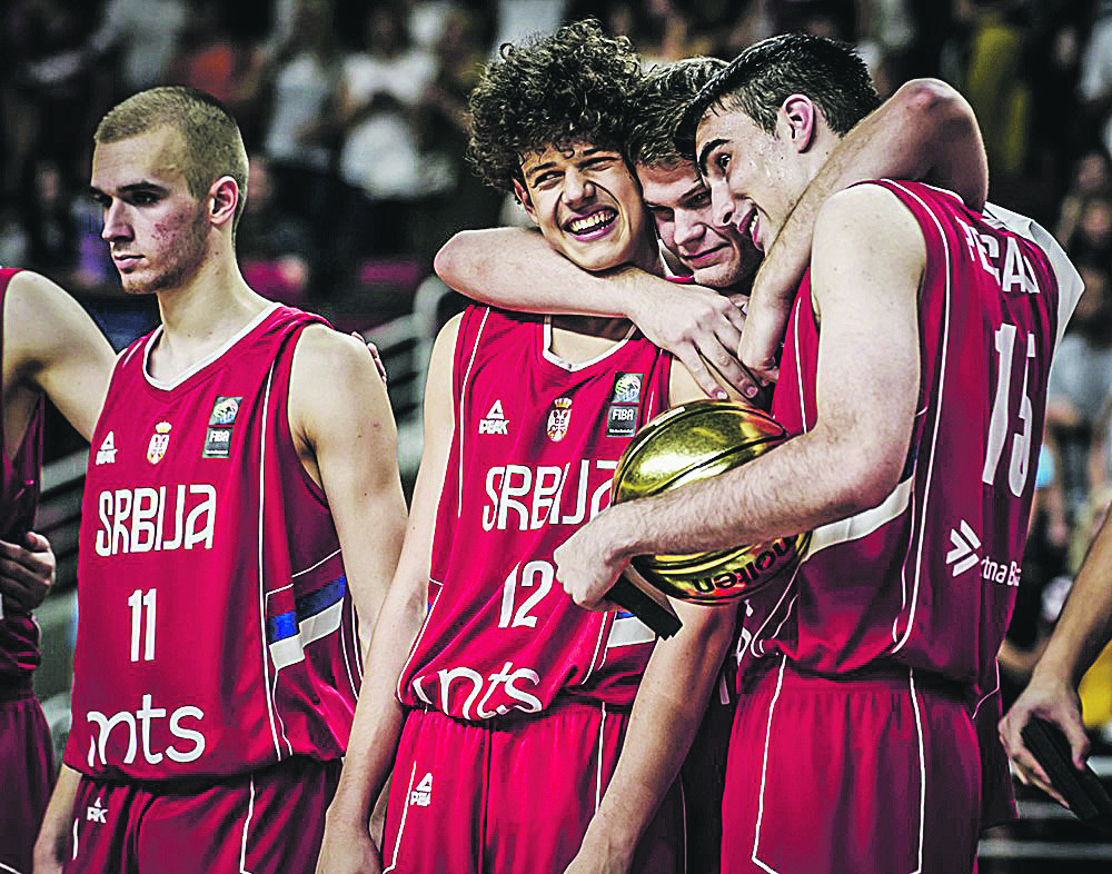 Sin ZVEZDINE legende i najveći talenat srpske košarke potpisao za Partizan! (FOTO)