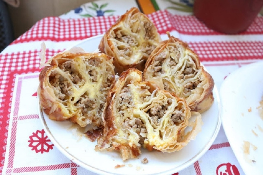 Pita sa mesom na malo neobičan način