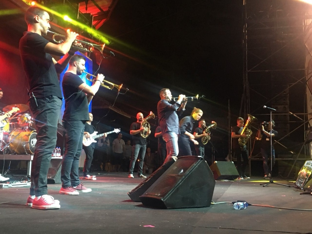 Dejan Petrović za Badnji dan svira u Kosovskoj Mitrovici