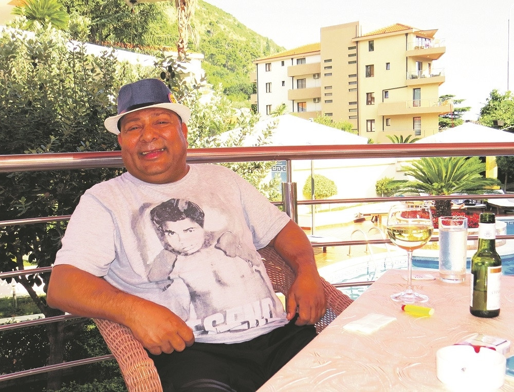 Zoran Kalezić nije štedeo reči na kolege sa estrade zbog lažnog morala i oplakivanja Ramadanovskog (VIDEO)