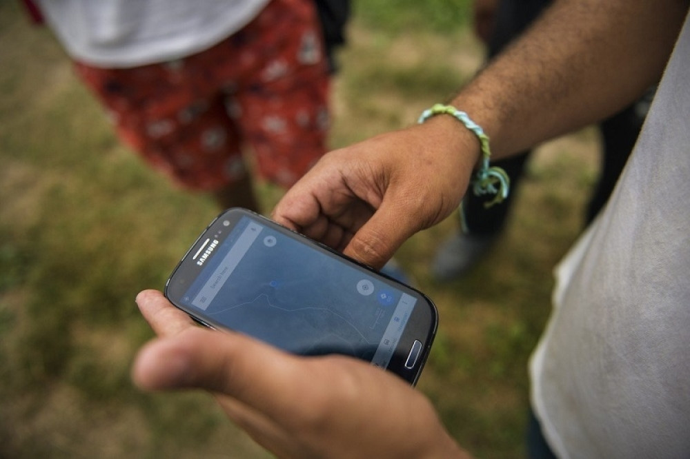 Bosanac našao mobilni na parkingu, pa vlasniku dao neverovatnu ponudu, a onda ga je sačekalo NEPRIJATNO iznenađenje