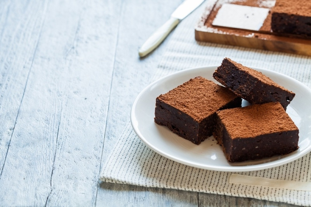 Čokoladni kolač bez jaja, sprema se brzo i svi ga obožavaju!