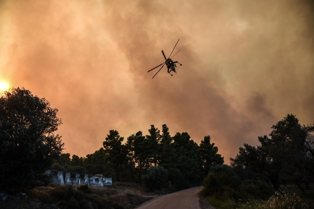 Gori omiljeno mesto Srba u Grčkoj, vatra se širi, evo šta je sa našim turistima