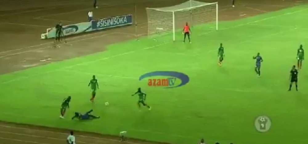 Rival ga IZBLAMIRAO pred publikom, a onda je usledila brutalna osveta! (VIDEO)