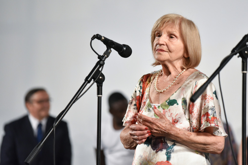 Mira Banjac i dalje u lošem stanju: Otežano priča, pokušava da prohoda...