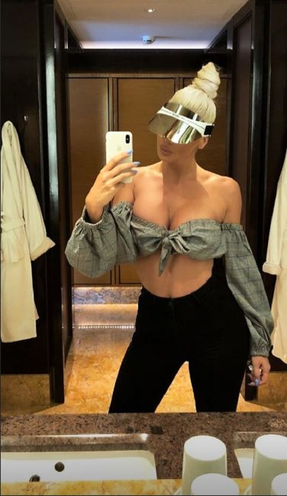 Beli kupaći, sunce prži, more... JK PONOVO NA MALDIVIMA! To može samo ona! (FOTO)