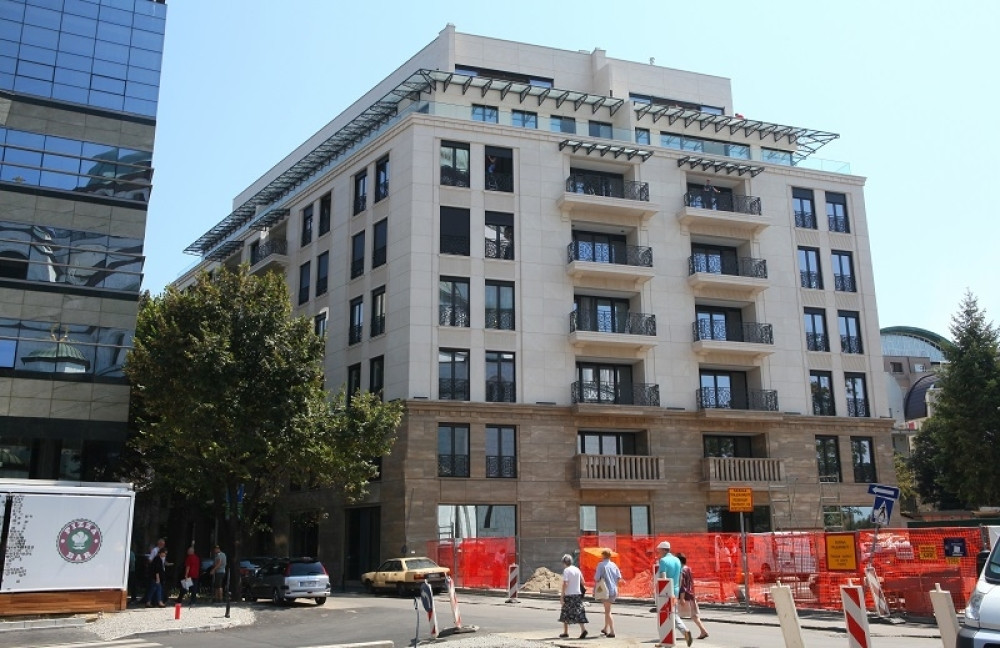 U ovoj zgradi na Vračaru kvadrat papreno košta, a tek kad budete čuli ko je zida...