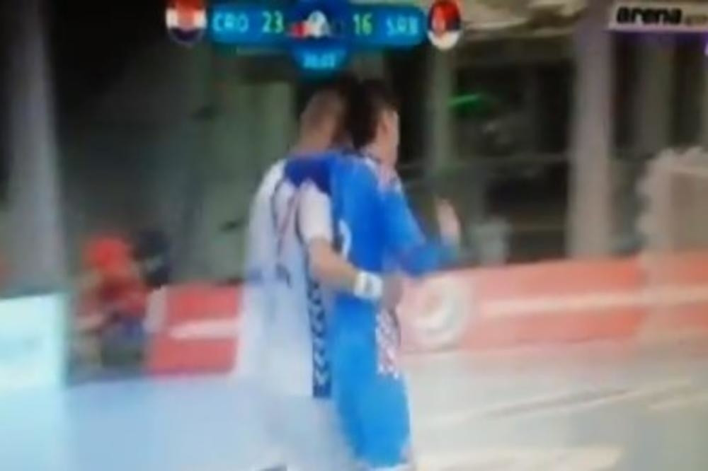 Evo šta je kapiten Srbije uradio Hrvatu usred meča! (VIDEO)