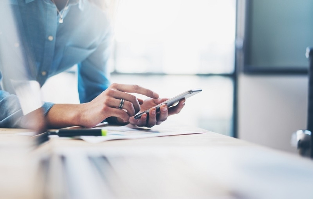 "Instagram" i "Votsap" će imati NOVA IMENA koja se mnogima neće svideti! Zakerberg iskomplikovao situaciju, a svi su bili ZADOVOLJNI?!