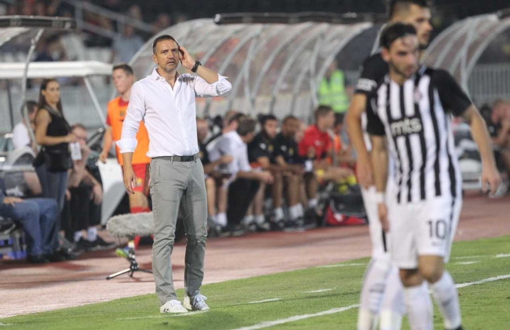 Premijerligaški trener menja Batu Mirkovića u Partizanu? Bio je na klupi Liverpula!