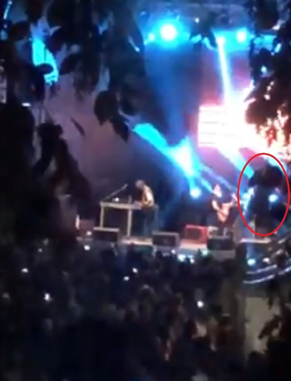 Bajaga izašao na scenu u Varaždinu, usledili su ovi detalji (VIDEO)