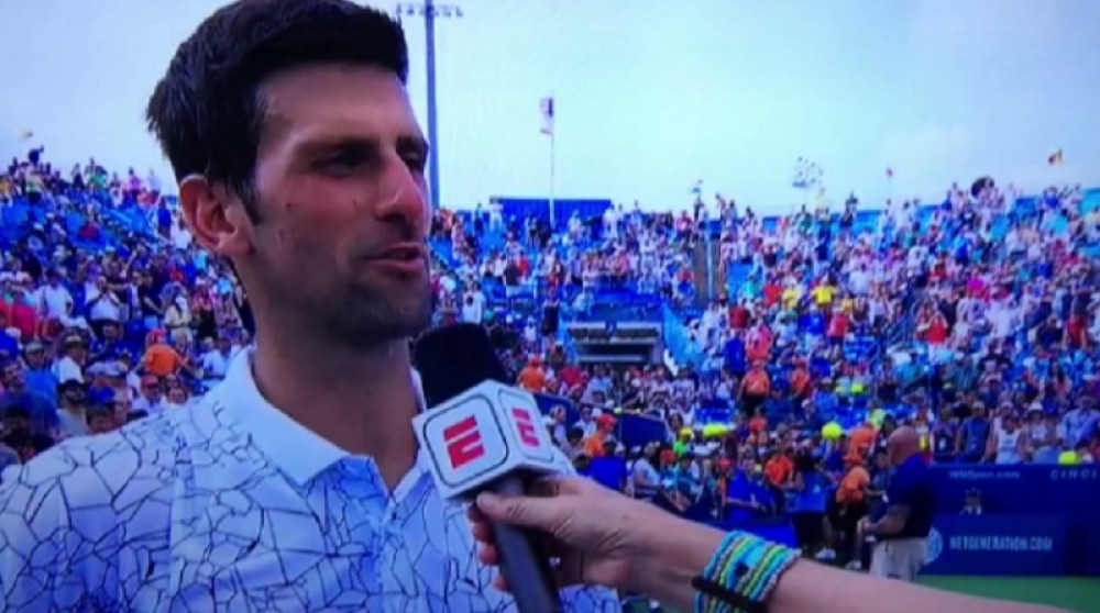 Novinarka Novaku postavila BEZOBRAZNO pitanje, evo kako ju je oduvao! (VIDEO)