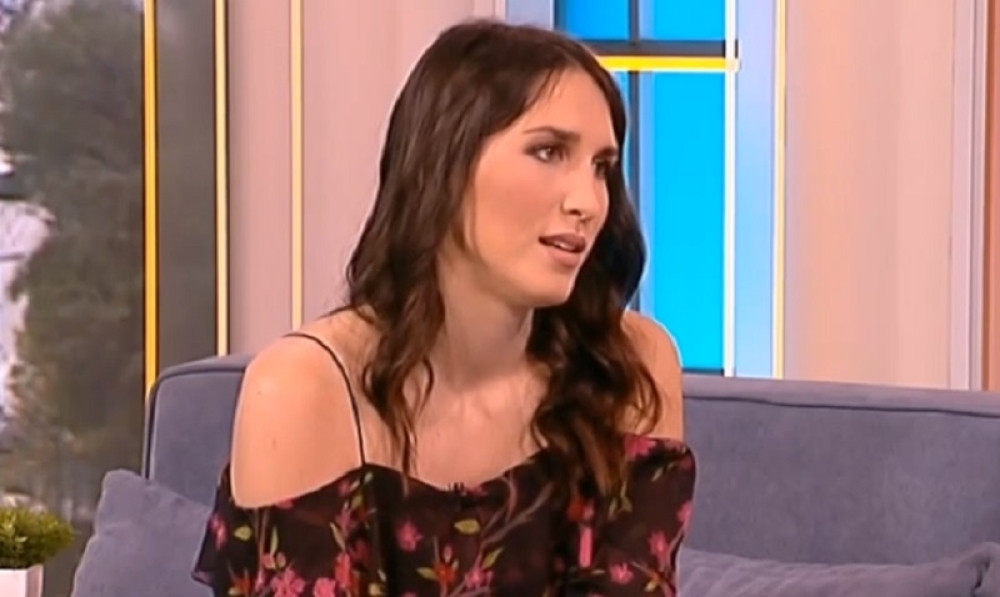 PRVA SLIKA TRUDNE JELISAVETE Ko bi rekao da je u 6. mesecu trudnoće? (FOTO)