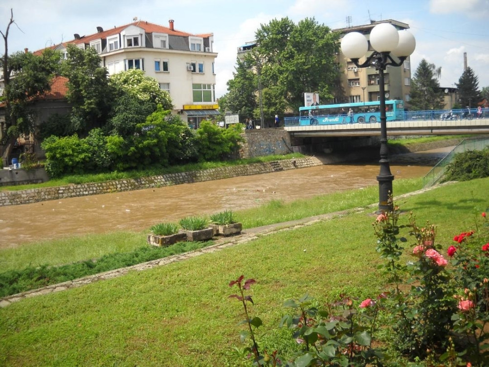 Most na kojem policija mora da dežura: Nikada neću zaboraviti njene reči "pustite me da ZAVRŠIM SA SOBOM"