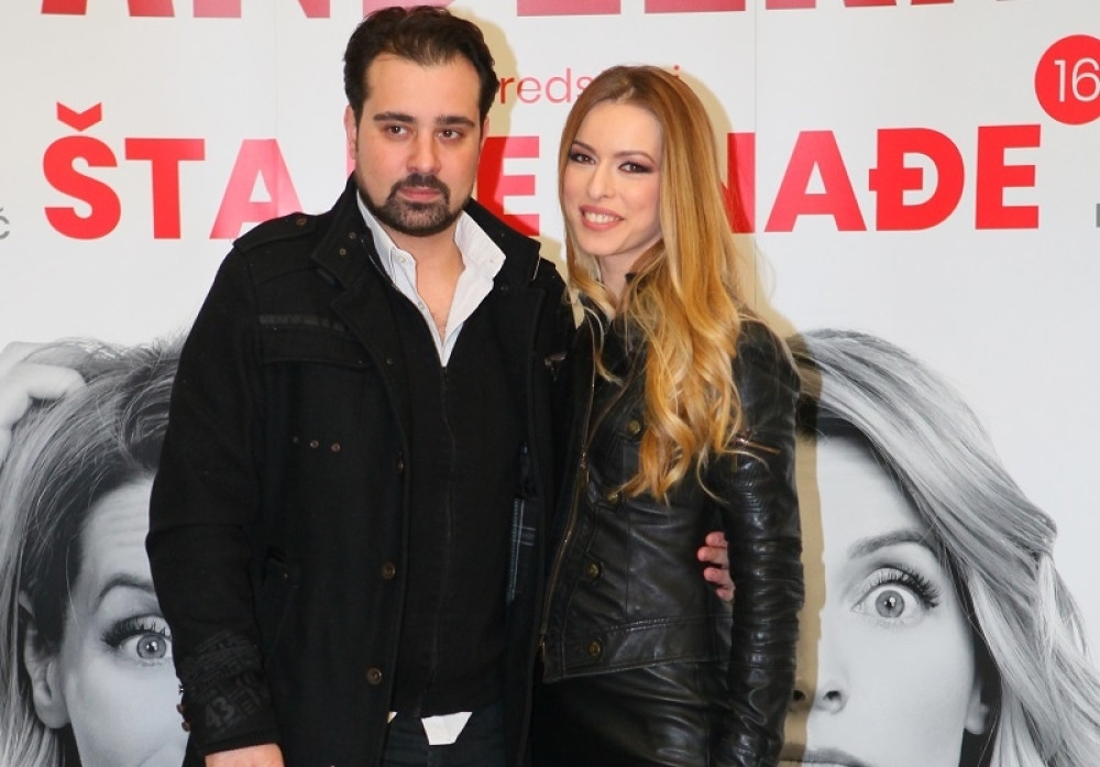 Voditeljka i glumac moraju da DIGNU KREDIT da bi kupili stan, nemaju ni ušteđevinu! A evo gde trenutno žive!