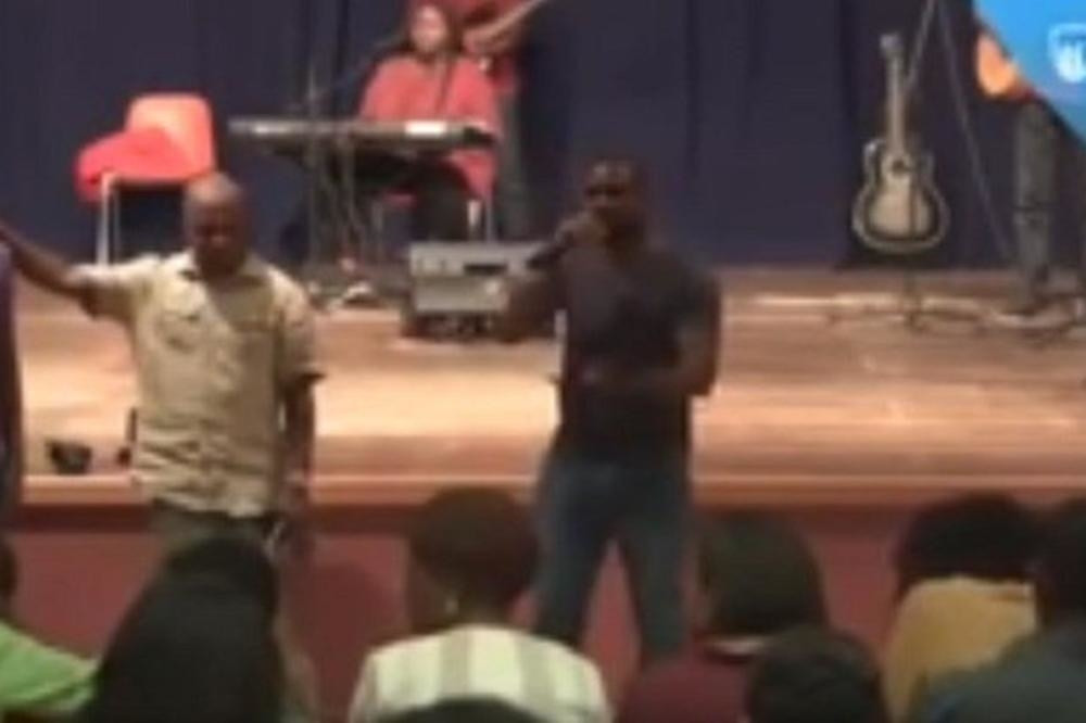 Poznati fudbaler bio deo INCEST TROJKE i homoseksualnog odnosa! (VIDEO)