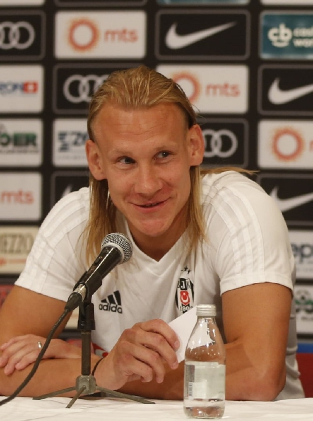 Skandal na Mondijalu? Kafana, k`o kafana, ako sam bio tamo znači da valja!