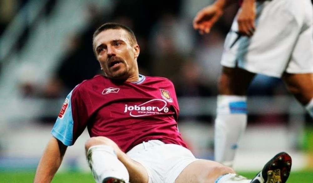 Slavni fudbaler prvo osuđen zato što je NUDIO ŽENU ZA SEKS, a ZBOG OVOGA će u zatvor!